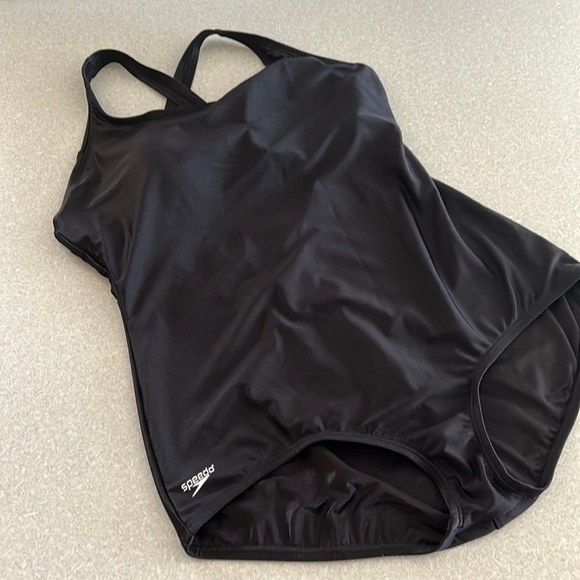 Speedo Swim Speedo Womens Swimsuit Size 6 Crisscross Color Is Black